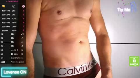 Snapshot of fitguy_84 chatting on May 11, 10:54 am fitguy_84 online show from May 11, 10:54 am