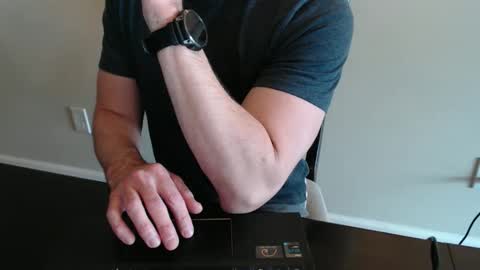 Snapshot of fithubby80 chatting on March 27, 7:24 pm fithubby80 online show from March 27, 7:24 pm