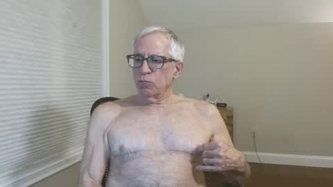 Snapshot of fitman999 chatting on March 3, 4:47 am Jon online show from March 3, 4:47 am