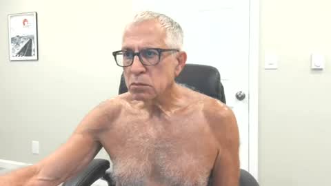 Snapshot of fitman999 chatting on July 12, 6:10 pm Jon online show from July 12, 6:10 pm