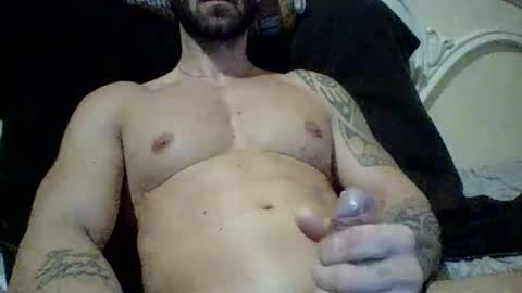 Snapshot of fitness1989 chatting on January 16, 9:16 am fitness1989 online show from January 16, 9:16 am