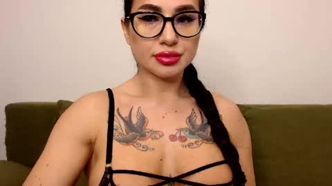 Fitness Goddess online show from January 22, 8:18 am