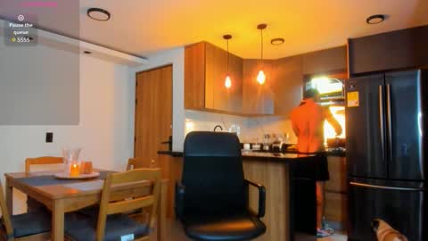 Elias Valencia online show from December 23, 1:58 am