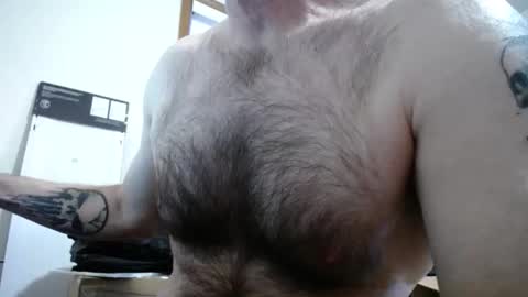 Snapshot of fitshow75 chatting on December 20, 12:45 pm Links in Bio below online show from December 20, 12:45 pm