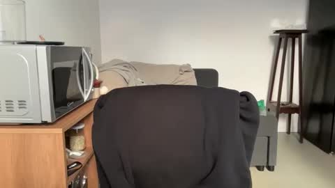 Fla is short for Flavio online show from January 11, 1:49 pm