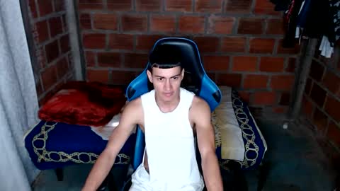  FLACO  online show from February 1, 4:33 pm