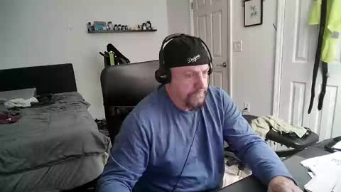 Snapshot of flaguy3233 chatting on January 12, 6:06 am Florida guy online show from January 12, 6:06 am