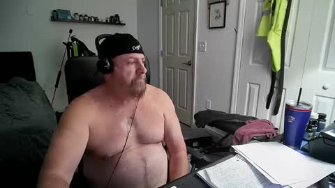 Snapshot of flaguy3233 chatting on February 2, 4:05 am Florida guy online show from February 2, 4:05 am