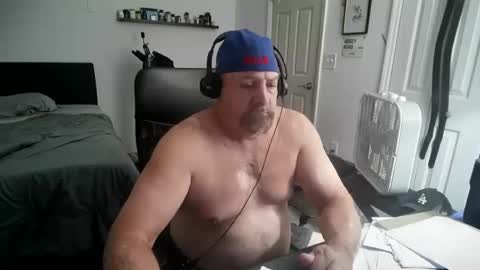 Snapshot of flaguy3233 chatting on September 29, 3:44 am Florida guy online show from September 29, 3:44 am