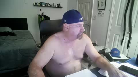 Snapshot of flaguy3233 chatting on October 4, 4:38 pm Florida guy online show from October 4, 4:38 pm
