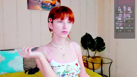 Snapshot of flatter_shy chatting on November 9, 9:18 am Diana online show from November 9, 9:18 am