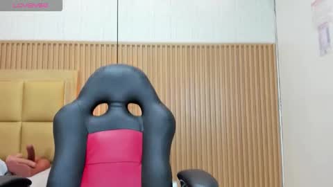   FLEUR   online show from February 11, 1:38 pm