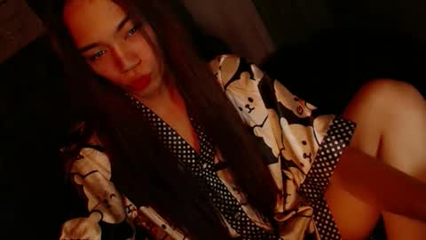 yassi online show from December 5, 9:29 am