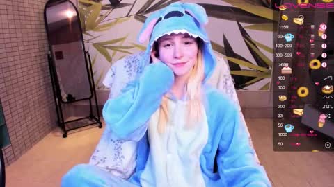 FlexiMona online show from February 1, 9:57 pm