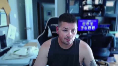 Snapshot of flguy_mike chatting on June 4, 7:53 pm FL guy online show from June 4, 7:53 pm