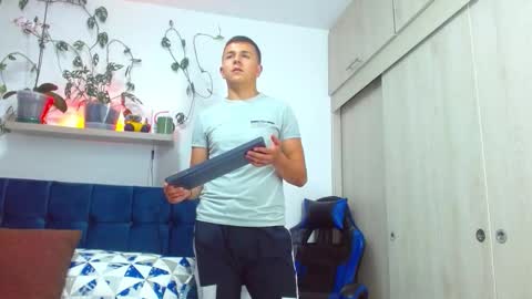 Snapshot of flint_ryan chatting on March 7, 9:56 pm Nico online show from March 7, 9:56 pm