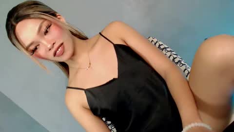 Suzy online show from September 20, 9:49 pm