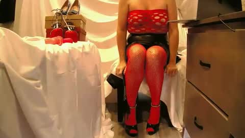flirtydirtyfiona online show from November 23, 7:35 pm