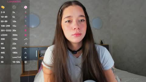 Emely  online show from June 17, 4:37 am