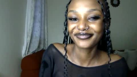 Snapshot of flirtyy_sheery chatting on May 30, 3:47 am sheery online show from May 30, 3:47 am