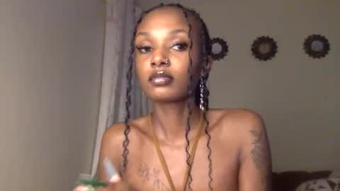 Snapshot of flirtyy_sheery chatting on June 7, 2:48 am sheery online show from June 7, 2:48 am