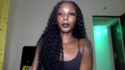 Snapshot of flirtyy_sheery chatting on July 3, 11:05 am sheery online show from July 3, 11:05 am