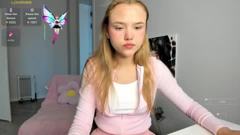 Mona online show from October 14, 12:55 am