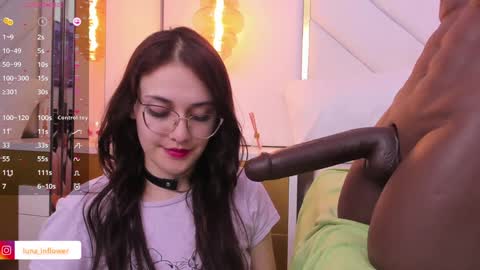 Snapshot of flor_deluna chatting on February 5, 6:59 pm Luna online show from February 5, 6:59 pm