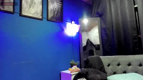 Snapshot of flor_gil chatting on November 9, 9:24 pm flor_gil online show from November 9, 9:24 pm