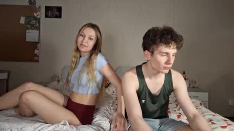 Flora and Sam online show from February 15, 1:20 pm