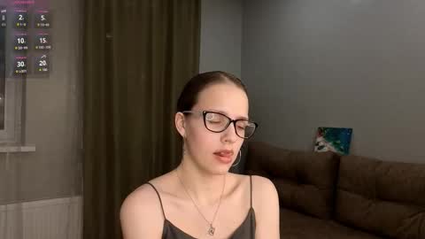 Snapshot of florafitch chatting on September 22, 5:48 pm Anna online show from September 22, 5:48 pm