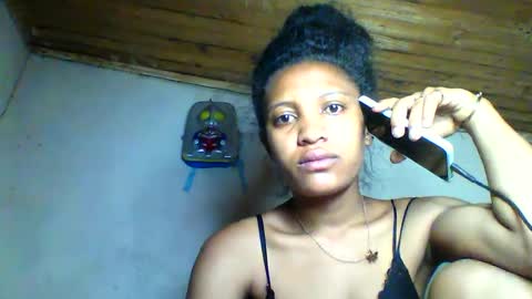 Snapshot of florencia011 chatting on October 21, 6:14 am florencia011 online show from October 21, 6:14 am
