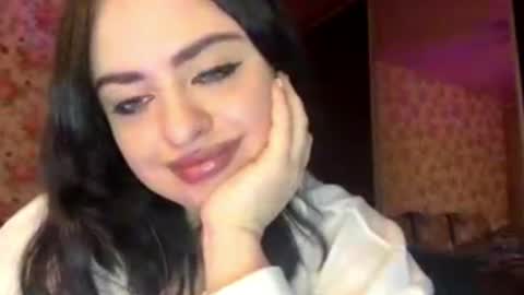 Emma online show from February 25, 8:40 pm