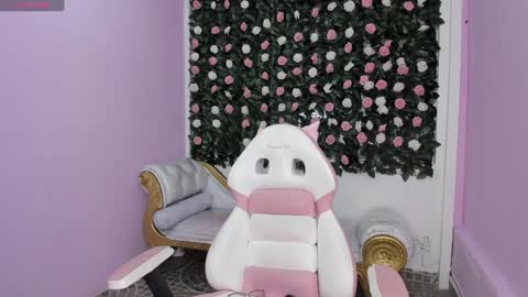 Dulce online show from January 18, 11:43 am