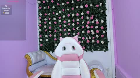 Dulce online show from January 28, 2:21 pm