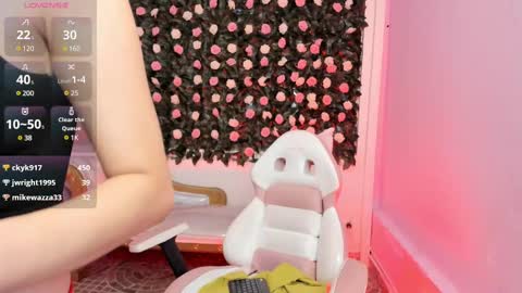 Dulce online show from February 20, 4:57 pm