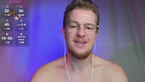 Snapshot of flower_haze chatting on December 18, 1:37 am Alexander online show from December 18, 1:37 am