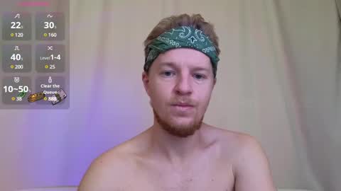 Snapshot of flower_haze chatting on December 20, 5:47 am Alexander online show from December 20, 5:47 am