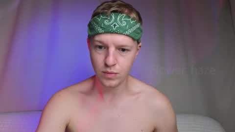 Snapshot of flower_haze chatting on January 23, 7:29 pm Alexander online show from January 23, 7:29 pm