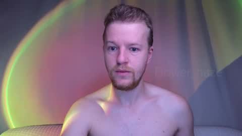 Snapshot of flower_haze chatting on March 3, 4:03 am Alexander online show from March 3, 4:03 am