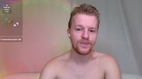 Snapshot of flower_haze chatting on March 3, 7:10 am Alexander online show from March 3, 7:10 am