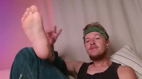 Snapshot of flower_haze chatting on September 15, 2:55 am Alexander online show from September 15, 2:55 am