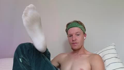 Snapshot of flower_haze chatting on September 19, 6:37 am Alexander online show from September 19, 6:37 am