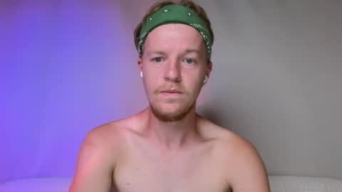 Snapshot of flower_haze chatting on September 23, 2:25 am Alexander online show from September 23, 2:25 am