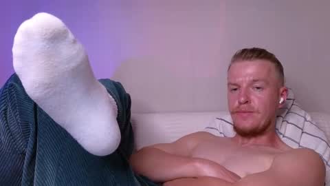 Snapshot of flower_haze chatting on October 7, 3:31 pm Alexander online show from October 7, 3:31 pm