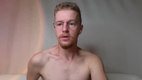 Snapshot of flower_haze chatting on October 19, 2:34 am Alexander online show from October 19, 2:34 am