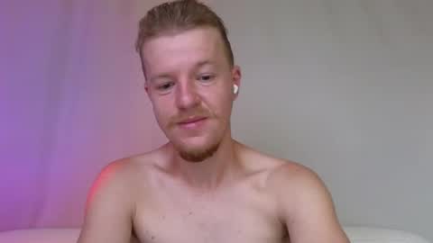 Snapshot of flower_haze chatting on October 26, 6:08 am Alexander online show from October 26, 6:08 am