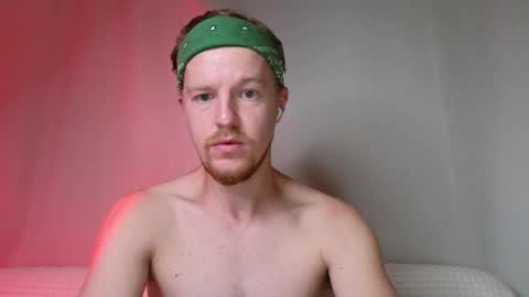 Snapshot of flower_haze chatting on November 26, 5:03 pm Alexander online show from November 26, 5:03 pm