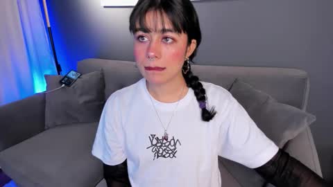 Its a pleasure to meet you. Im Flower. Help me reach 1k. Follow me. online show from November 17, 12:00 pm