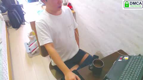 Snapshot of flowerbox chatting on December 21, 4:30 am flowerbox online show from December 21, 4:30 am